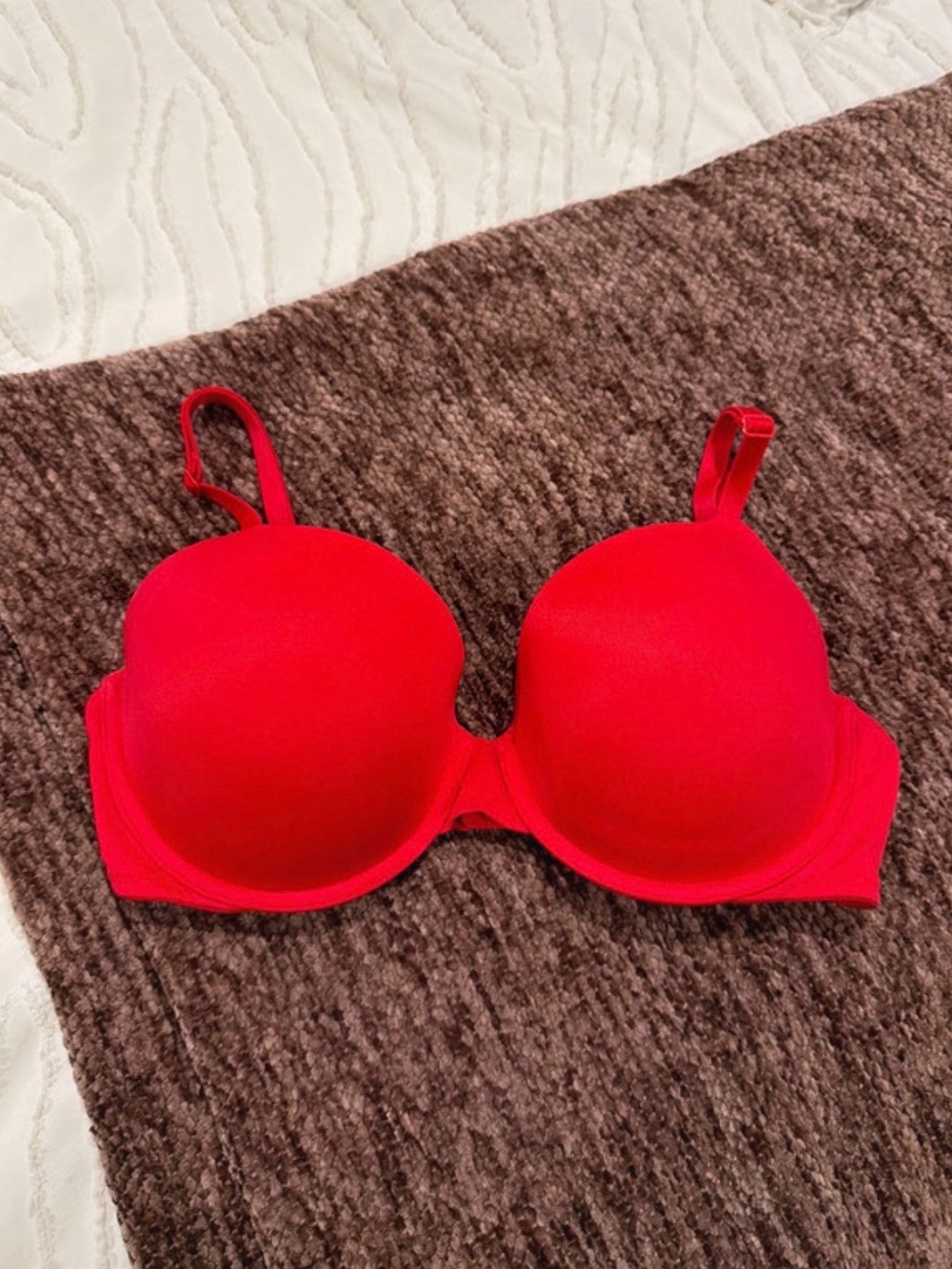 PINK Victoria's Secret Red Wear Everywhere T-Shirt Bra